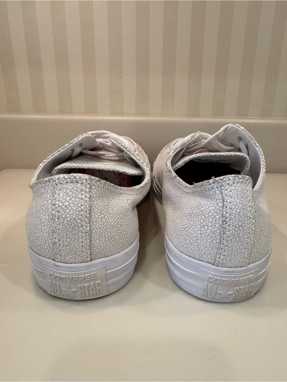 Converse All Star Gemma Stingray White Metallic Leather Low Top Size 10.5